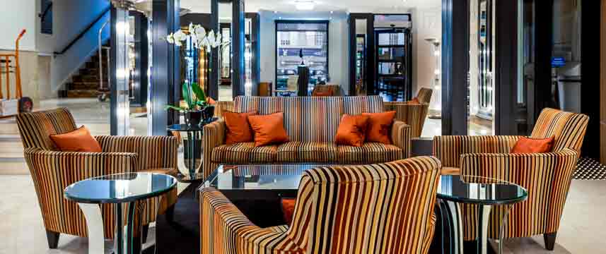 Nell Gwynn House Apartments - Reception Seating