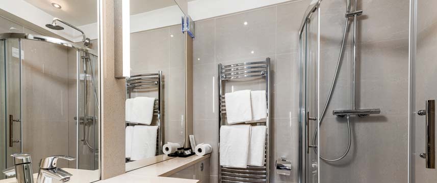 Nell Gwynn House Apartments - Shower Room