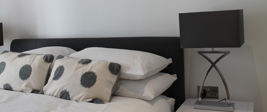 Notting Hill Apartments - Bed