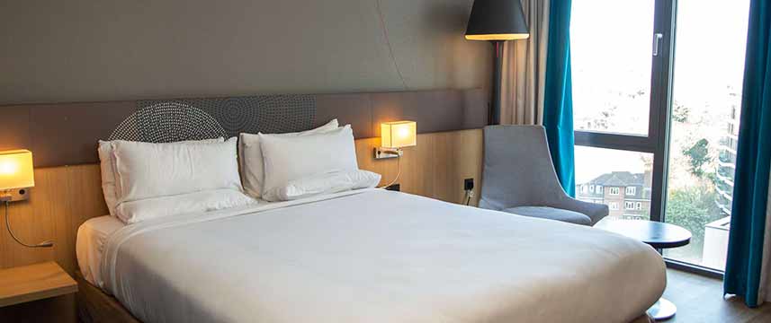 Novotel London Wembley - Superior Queen Room