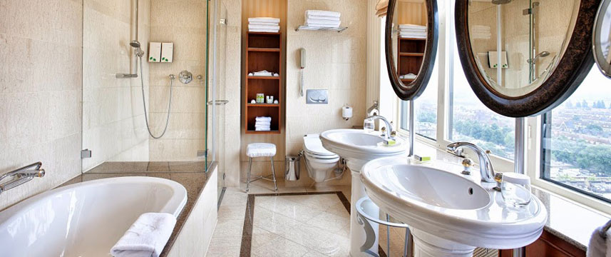 Okura Hotel Amsterdam - Bathroom