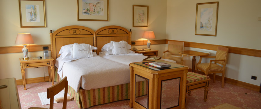 Olissippo Lapa Palace Bedroom PalaceSuperior