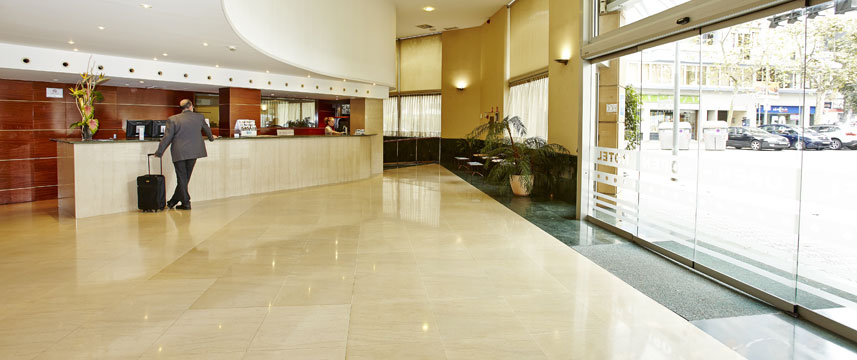 Open Hotel - Lobby