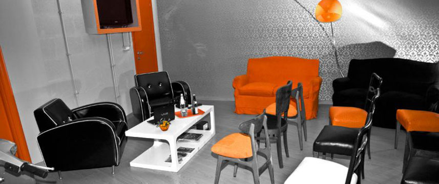 Orange Hotel - Lounge