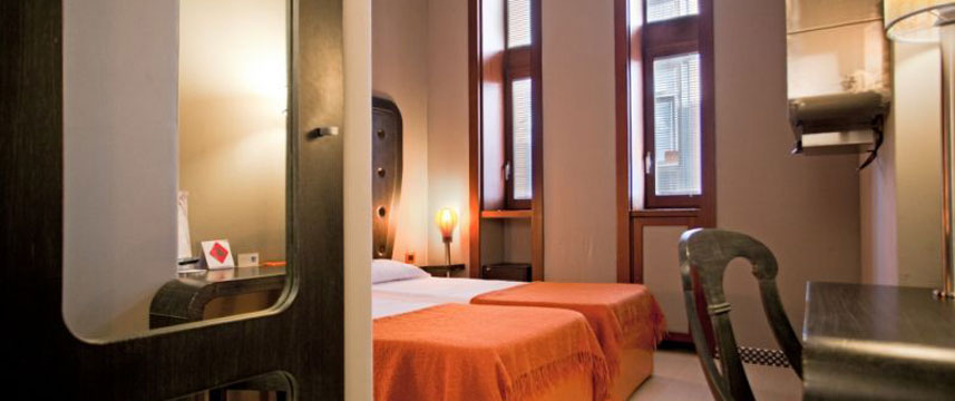 Orange Hotel - Twin