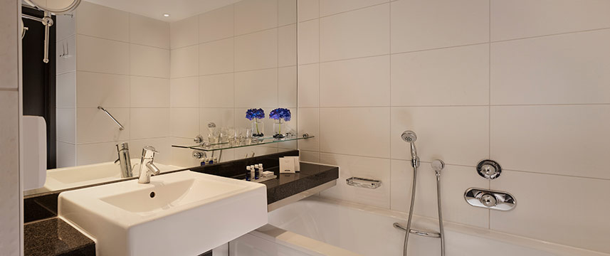 Park Plaza London Riverbank - Bathroom