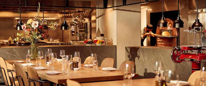 Park Plaza Vondelpark Restaurant Tables