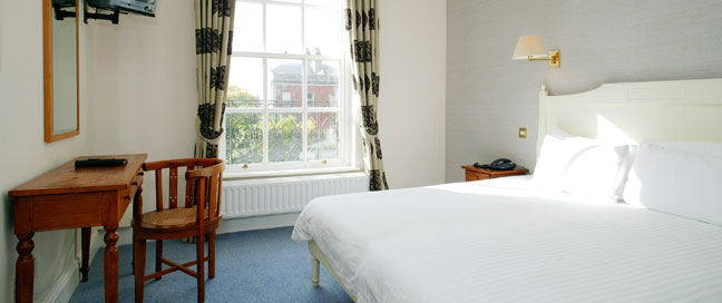 Pembroke Townhouse - Bedroom