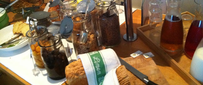 Pembroke Townhouse - Breakfast