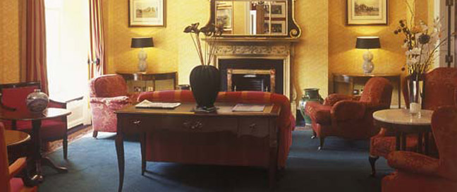 Pembroke Townhouse - Living Area