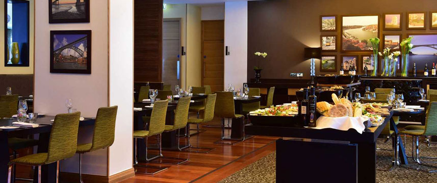 Pestana Chelsea Bridge Hotel Restaurant Buffet