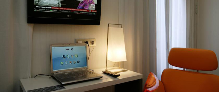 Petite Palace Canalejas Hotel - Room Facilities