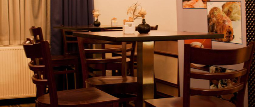 Piries Hotel - Bar Seating