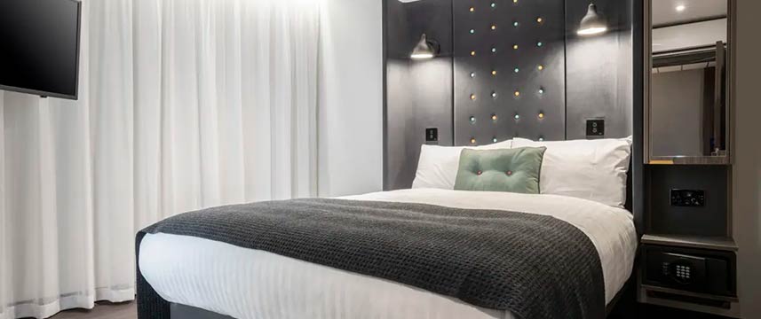 Point A Edinburgh St Andrew Square - Cosy Inside Double