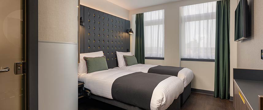 Point A Edinburgh St Andrew Square - Cosy Twin