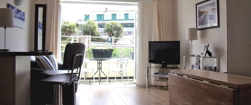 Porth Beach House - French Doors