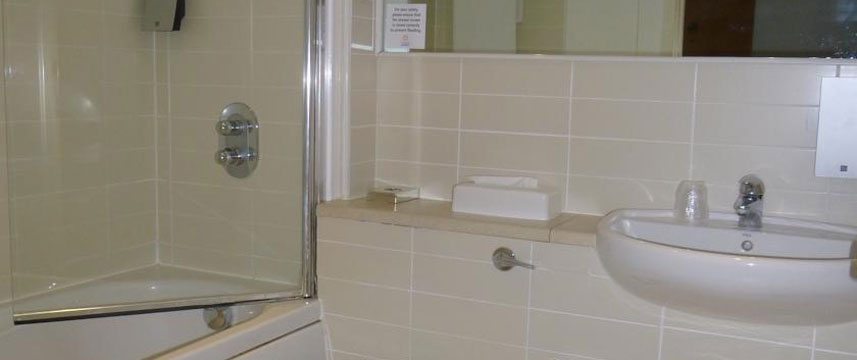 Premier Apartments Nottingham - Bath Room