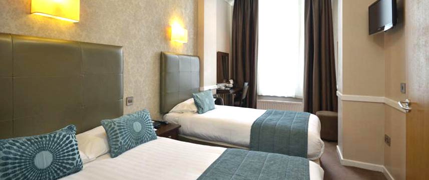 Princes Square Hotel - Triple Bedroom