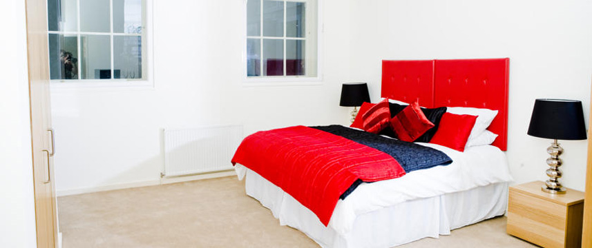 Princes St Suites Double Bedroom