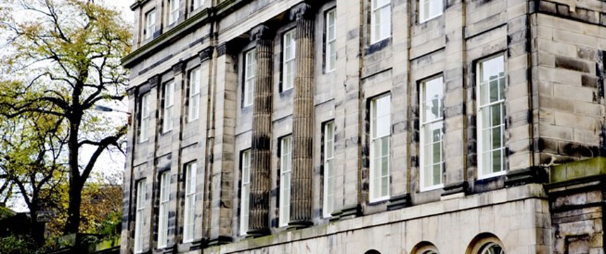 Princes St Suites Exterior