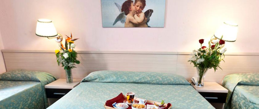 Priscilla Hotel - Bedroom Family