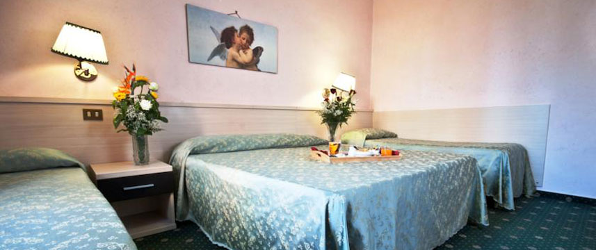 Priscilla Hotel - Family Room