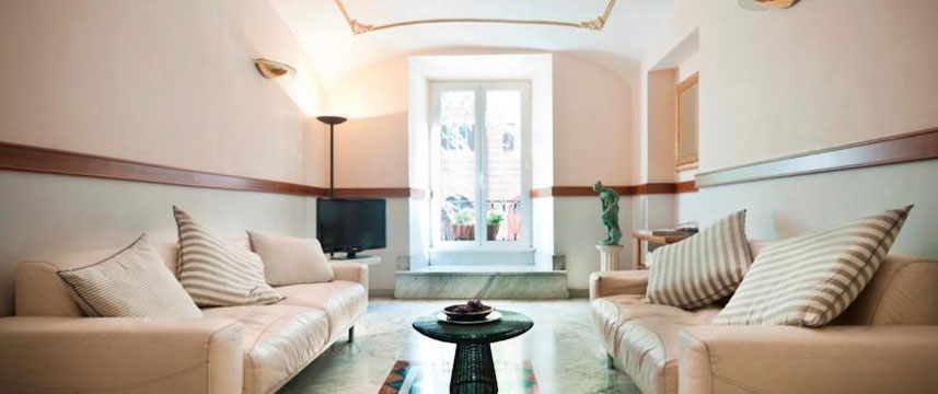 Priscilla Hotel - Lounge