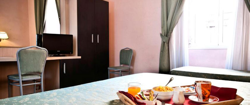 Priscilla Hotel - Room Family