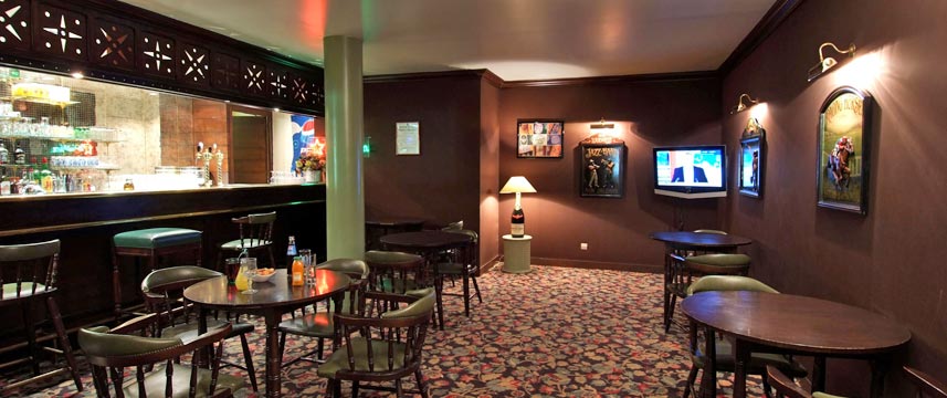 Qualys-Hotel Golf Paris Est - Bar