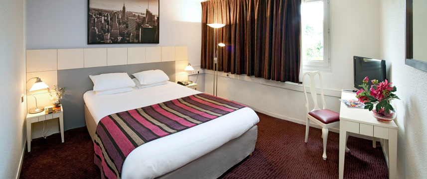 Qualys-Hotel Golf Paris Est - Double Guestroom