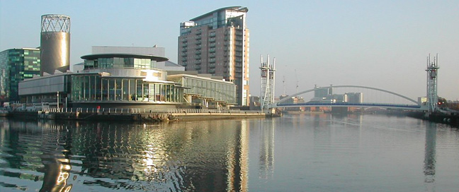 Quay Apartments Manchester - Exterior View