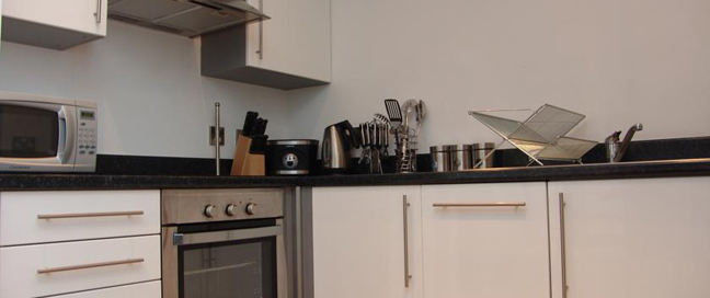 Quay Apartments Manchester - Kitchen Area