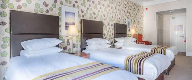 Queens Hotel Brighton - Triple Beds