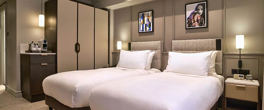 Radisson Blu Bond Street Hotel Twin Standard Room