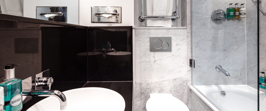 Radisson Blu Edwardian Berkshire - Bathroom