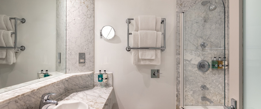 Radisson Blu Edwardian Grafton Bathroom