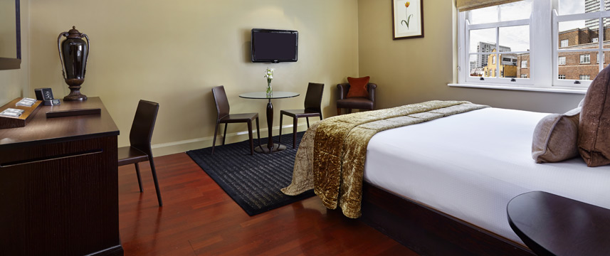 Radisson Blu Edwardian Grafton Deluxe Room