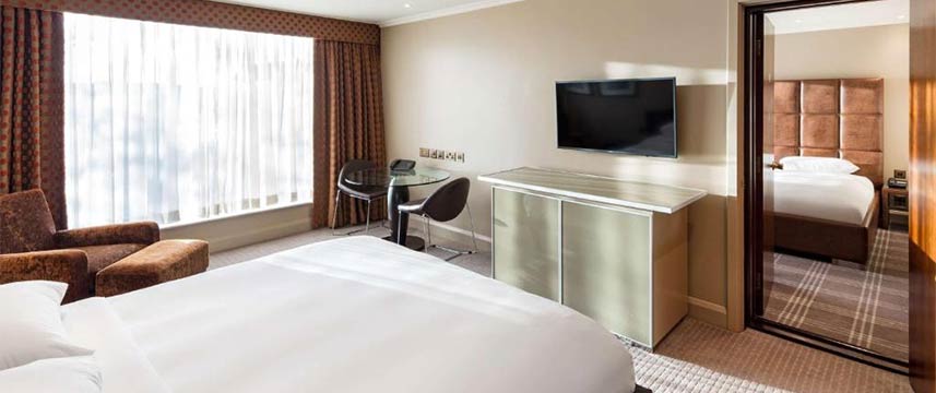Radisson Blu Heathrow Family Room
