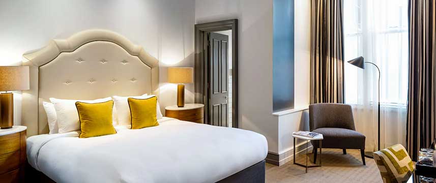 Radisson Blu South Kensington Deluxe Room