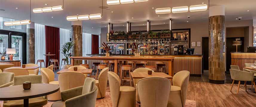 Radisson Manchester City Centre Bar Seating