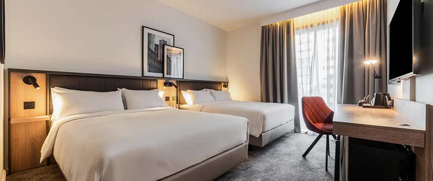 Radisson Manchester City Centre Family Room
