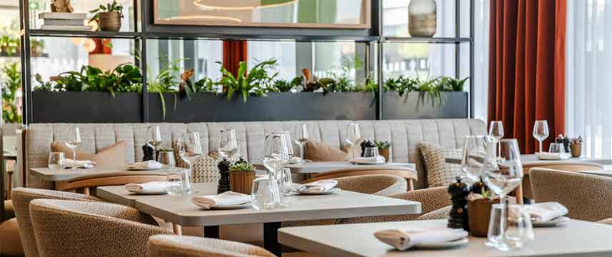 Radisson Manchester City Centre RGB Tables