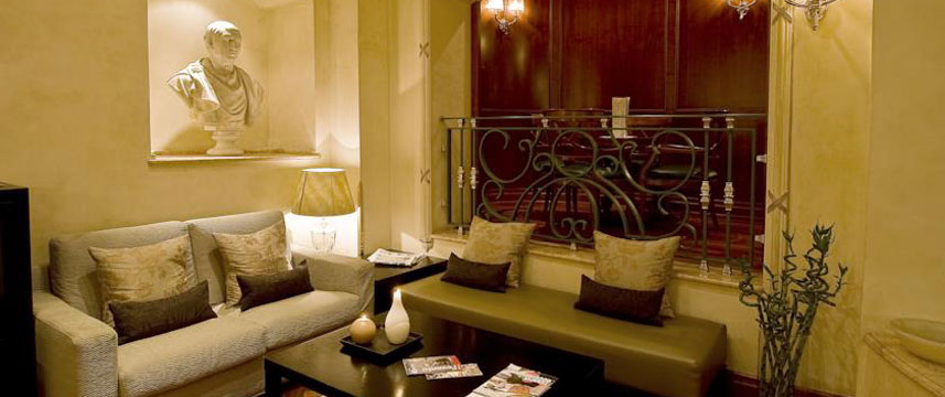 River Palace - Lounge Area