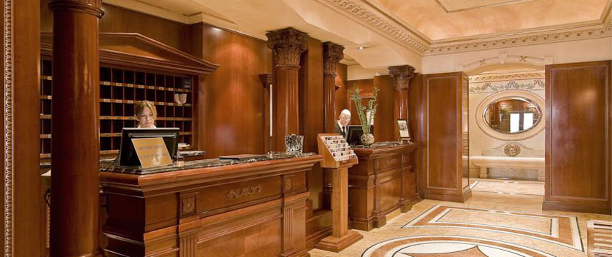 River Palace - Reception