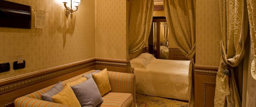 River Palace - Room Double