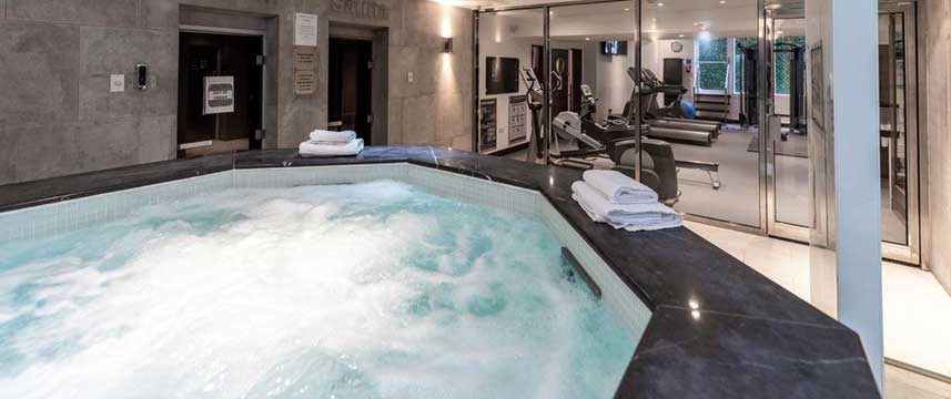 Roland House Apartments - Jacuzzi