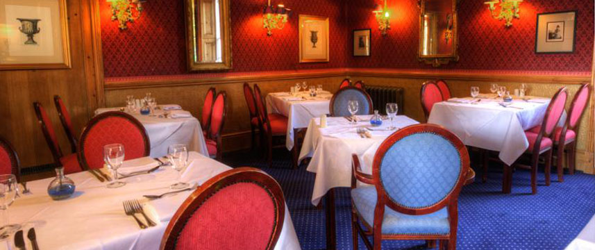 Royal Cambridge Hotel - Restaurant Tables