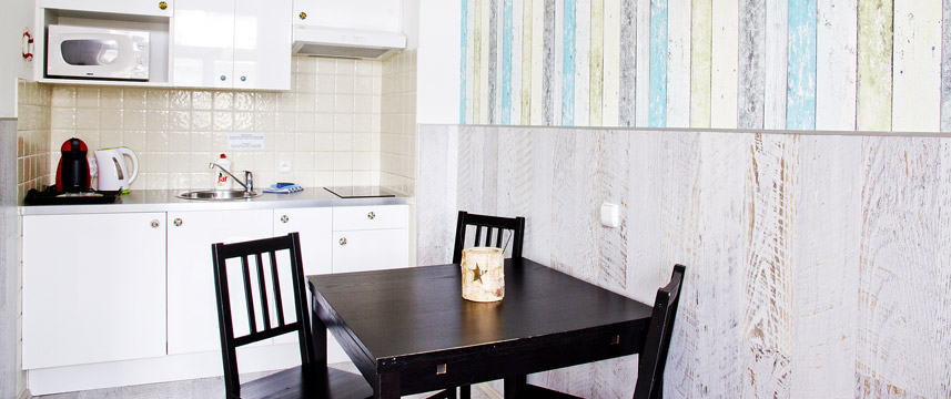 Royal Court Apartments - Prague - Family Kitchenette