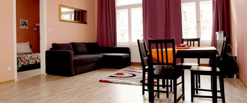 Royal Court Apartments - Prague - Family Living Area