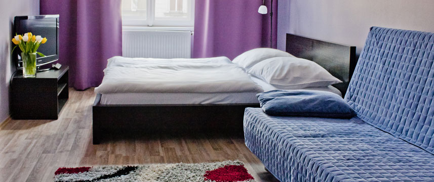 Royal Court Apartments - Prague - Studio Bedroom Area